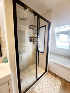 Villas Maison loft avec jardin pour 6 voyageurs entre Paris et Disneyland : photos des chambres