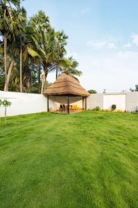 The Serene Shores - Luxury Private Villa