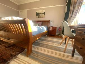 Large, comfy room close to city centre - Newcastle upon Tyne