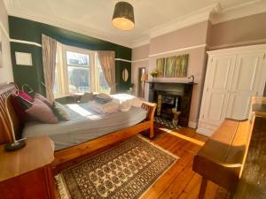 Large, comfy room close to city centre - Newcastle upon Tyne