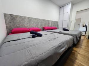 KITTY Homestay 5-02 ROXY Apartment Kuching