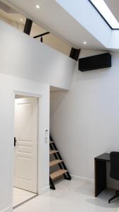 Villa de Luxe 18 Personnes avec Cinéma Privé, Spa, et Salle de Sport - Idéal Séjour Bien-Être