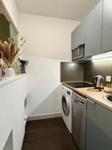 Cosy Appartement 2P avec Balcon Paris La Défense Parking Gratuit