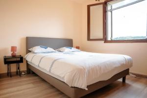 Maisons de vacances Domaine pour 8 personnes avec piscine : photos des chambres