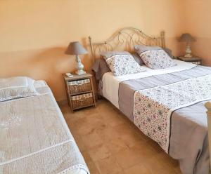 Maisons de vacances Maison confortable a Aubignan avec piscine partagee : photos des chambres