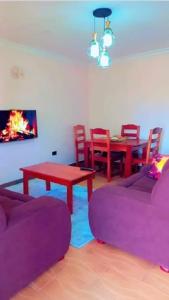 Annies 1br near sarovawoodlands