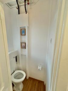 Entire Serviced Apartments Elephant and Castle sleep 8