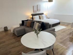 Modern studio in popular South Kensington location