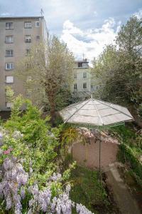 Appartements Residence Bains Callou situee face aux thermes : photos des chambres