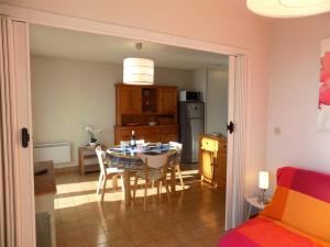 Appartements Saint Palais sur Mer - APPARTEMENT FACE MER sur la corniche de NAUZAN : photos des chambres