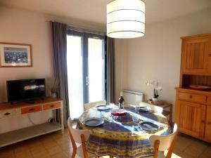 Appartements Saint Palais sur Mer - APPARTEMENT FACE MER sur la corniche de NAUZAN : photos des chambres