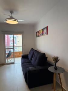 Apto no canto do forte 3 min da praia