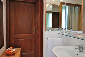 Double or Twin Room with Garden Access