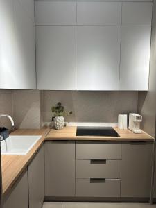 Margareta Ares 3 Apartment