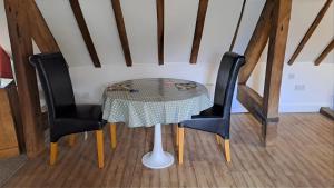 Top Floor Malthouse Studio Apartment