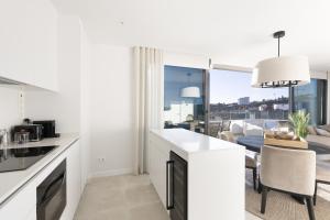 Horizon Top Floor Apartment Higueron