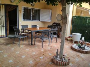 Soleada casa con piscina R50 by Novadesta