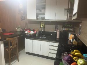 Casa a uma quadra da praia,5 km beto carreiro casa aconchegante