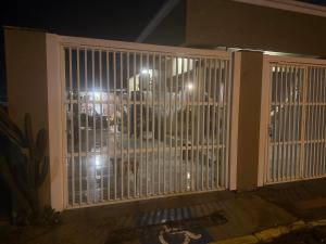 Casa a uma quadra da praia,5 km beto carreiro casa aconchegante