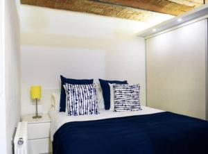 Ramblas Rentals Charming & Modern2BR Loft in Gracia 10M ParcGüell