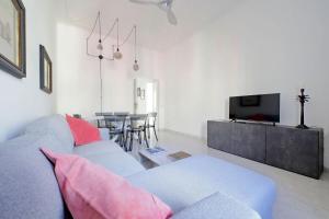 New Comfortable 2 Br Della Vittoria by Halldis