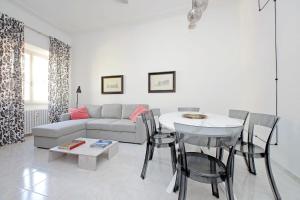 New Comfortable 2 Br Della Vittoria by Halldis
