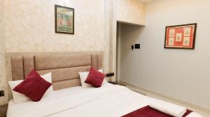 Hotel Shivsudhaa