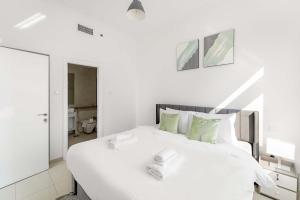 Silkhaus Vacation Homes Comfy 1BR in Botanica Tower near Dubai Marina