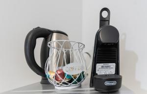 Private room #5 with 2 beds, ground floor, AC, only 2min to RAB