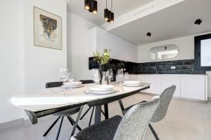 Estepona Old Town Apartments with a sea view OS