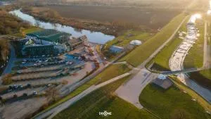 科纳酒店 - 斯卡维纳