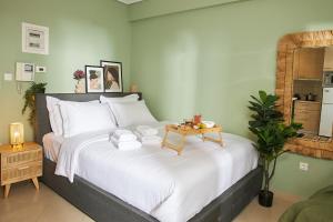 Pomegranate Luxury Studio by BiNoBi!