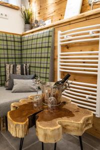 Ferienwohnung im Usseltal - Zirben Spa - Monheimer Alb - Altmühltal - Familie Geyer Daiting