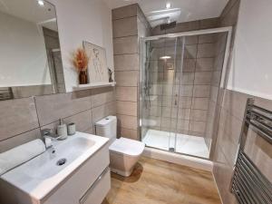 Free Parking. Old Trafford Home