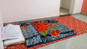 Stay with Varshika - Daryābād