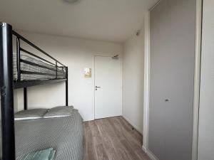 Appartements Les sables d'or Grand apt lumineux bien equipe 1er etage vue panoramique sur campagne pres superette, a 600 m plage proche Omaha Beach et pointe du Hoc parking gratuit, garage a disposition : photos des chambres