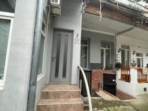 Cosy Apartment in old Tbilisi-Kote Afkhazi street