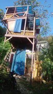 little treehouse - Buff Bay