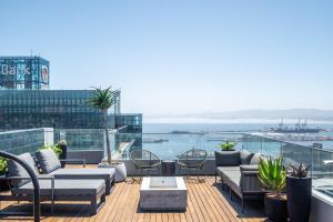 Highest Penthouse in City - Pool and Panoramic Views