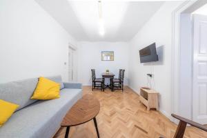 Hanna Lovely two bedrooms apartment