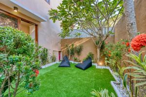 3 Bd Pvt House with big common pool and Gym