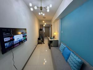 Cozy A837 Room in S Residences near W Mall, SMX and SM ARENA by Prime Stay