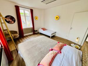 Appartements Hypercentre, spacieux, lumineux, climatise, le Quai de Loire : Appartement