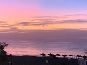 Estudio, first line de la playa Prime location