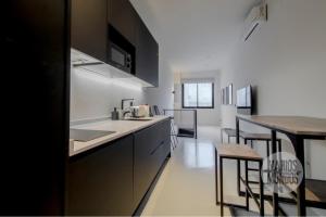 Rincón en Madrid para 2 , vive Mira el Río Alta 10 E3