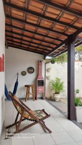 Casa com 2 piscinas e ar condicionado