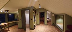 Melancholia apartment