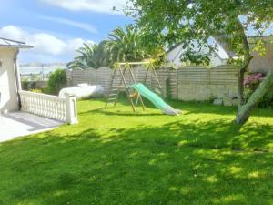 Maisons de vacances Maison charmante a Plougasnou + Vue mer : photos des chambres