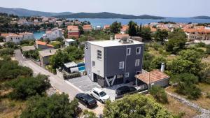 MY DALMATIA - Sea view Penthouse Nikita