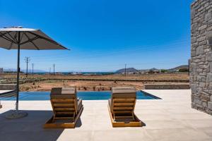 Phoenix Villa with private Pool & Sea Views Near Naousa
